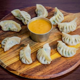 Steamed Chicken MoMo
